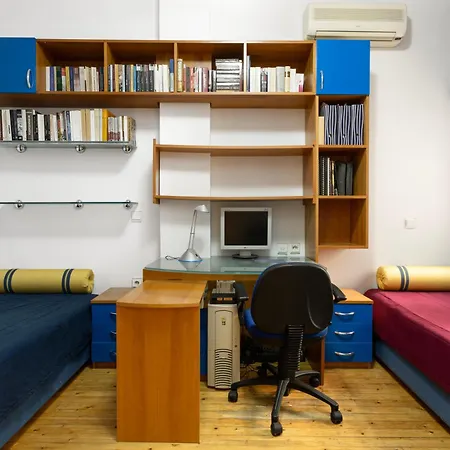 Delmare White 아파트