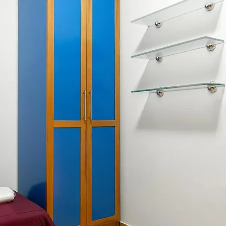 Delmare White 아파트