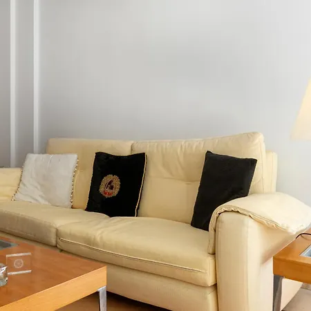 Apartman Delmare White